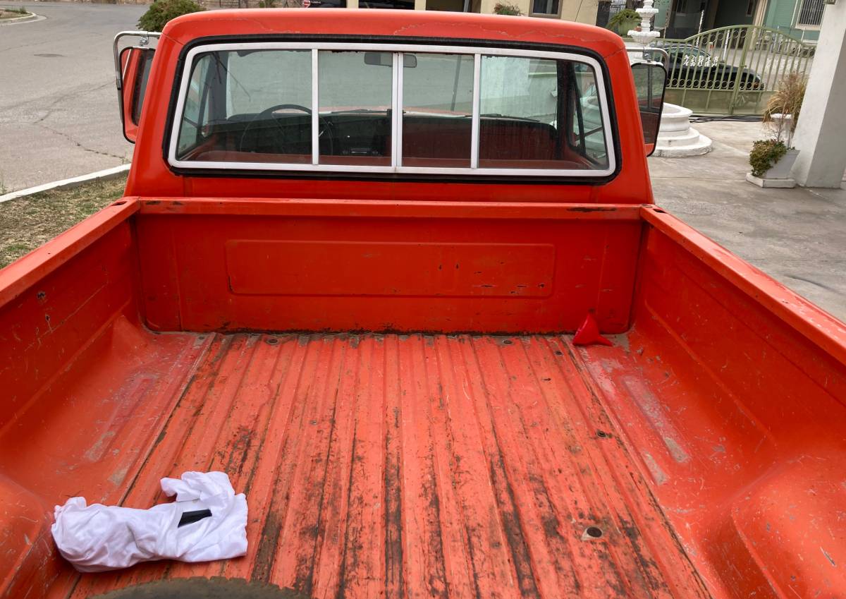 Ford-F250-camper-special.custom-1975-orange-6