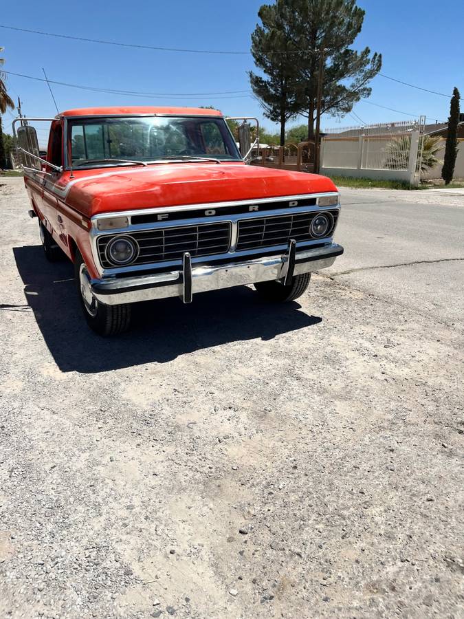 Ford-F250-camper-special.custom-1975-orange