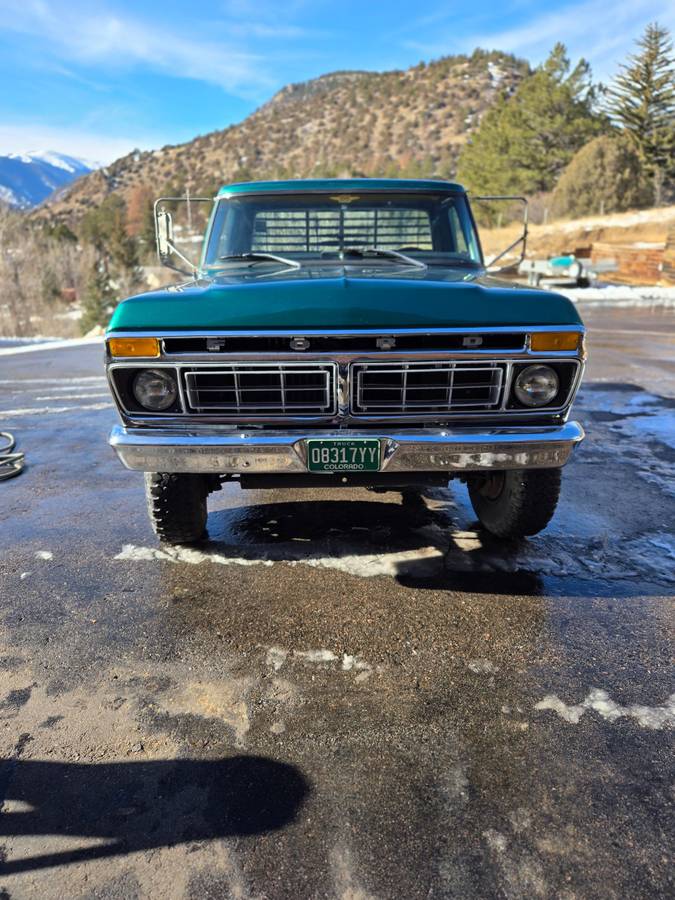 Ford-F250-high-boy-1977-green-2