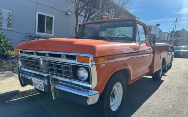 Ford-F250-service-truck-1977-orange-1
