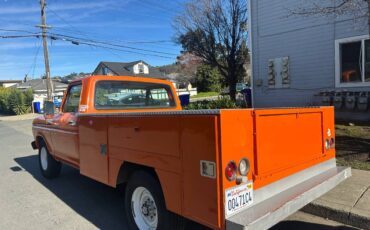 Ford-F250-service-truck-1977-orange-3