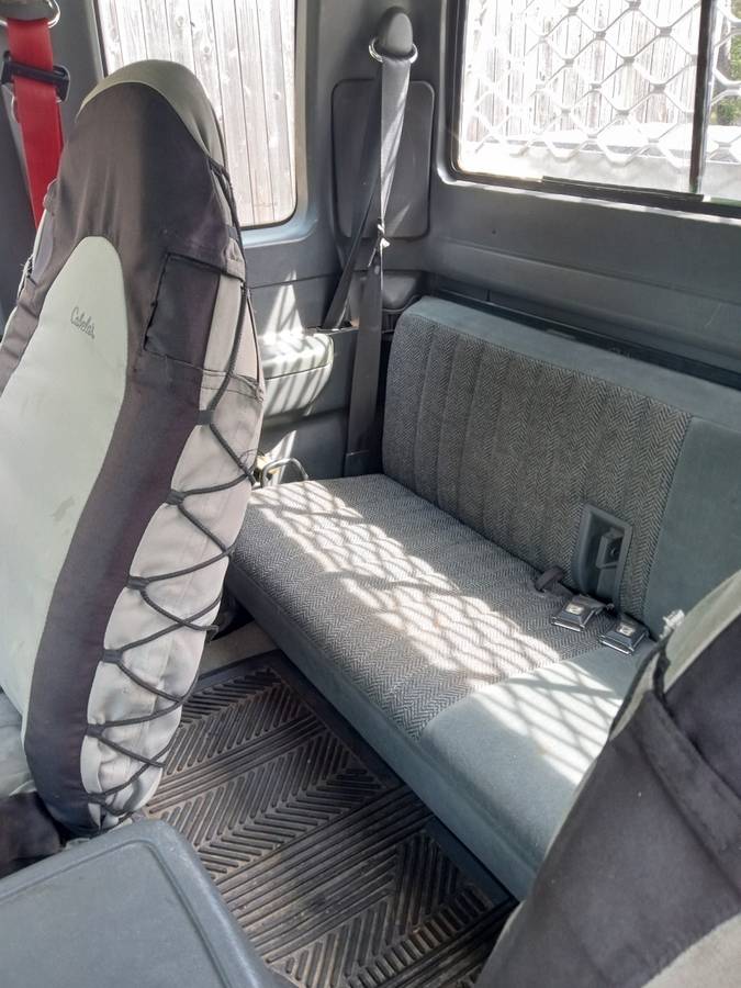 Ford-F250-xlt-4x4-diesel-1993-white-2