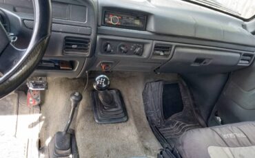 Ford-F250-xlt-4x4-diesel-1993-white-4