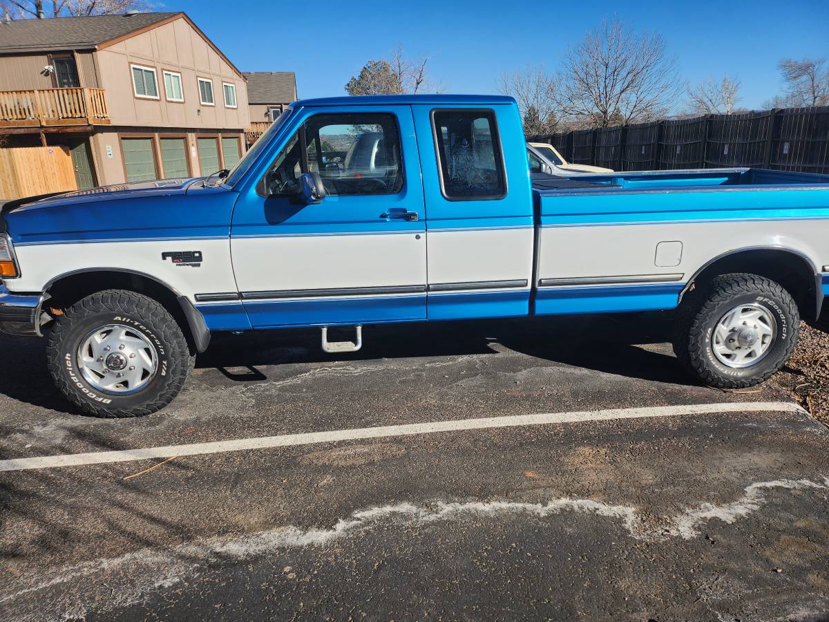 Ford-F250-xlt-diesel-1995-blue-16