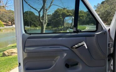 Ford-F350-4x4-diesel-1994-white-9