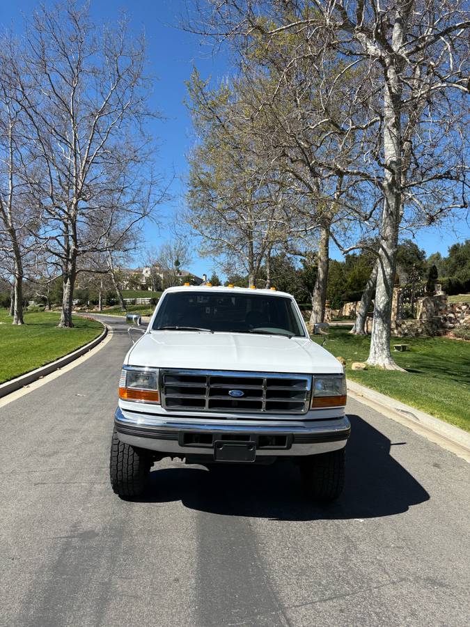 Ford F350 4x4 diesel  1994 white