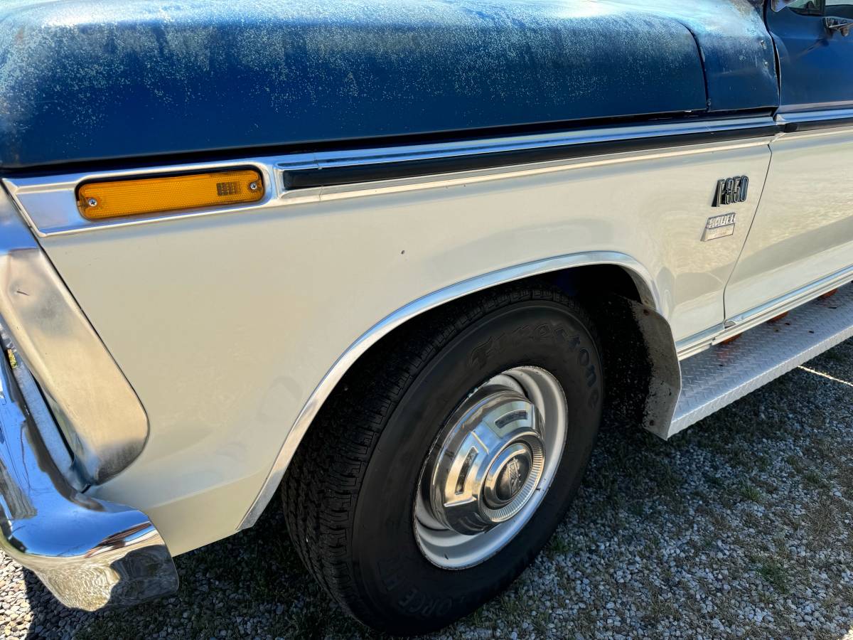 Ford-F350-super-camper-special-1975-blue-10