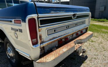 Ford-F350-super-camper-special-1975-blue-13