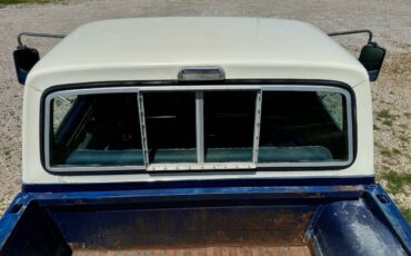 Ford-F350-super-camper-special-1975-blue-23