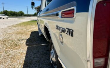 Ford-F350-super-camper-special-1975-blue-3