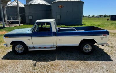 Ford F350 super camper special  1975 blue