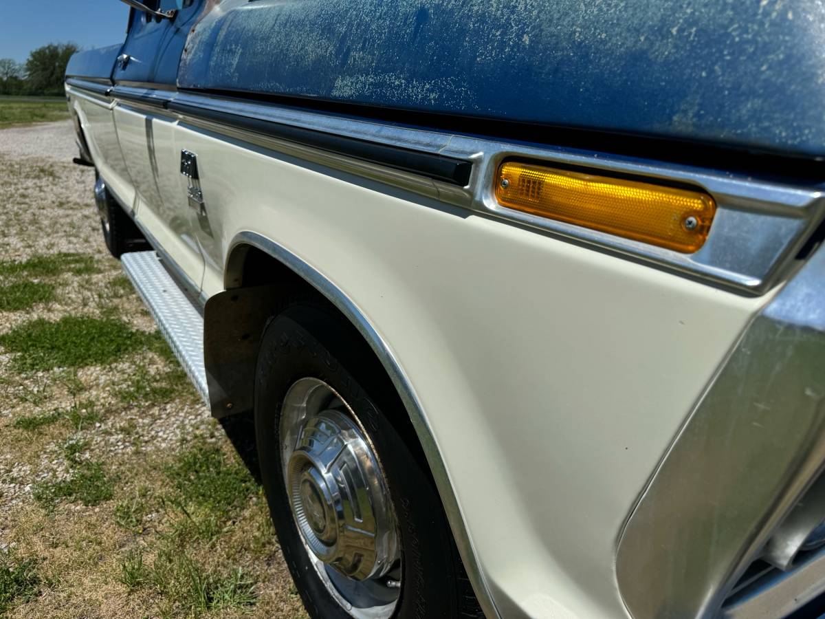 Ford-F350-super-camper-special-1975-blue-6