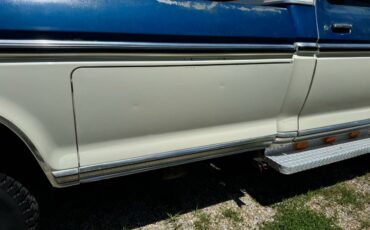 Ford-F350-super-camper-special-1975-blue-7