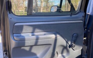 Ford-F350-xlt-1992-white-14
