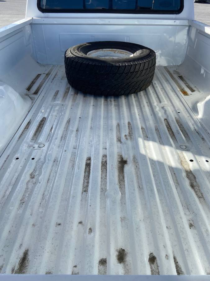 Ford-F350-xlt-1992-white-8