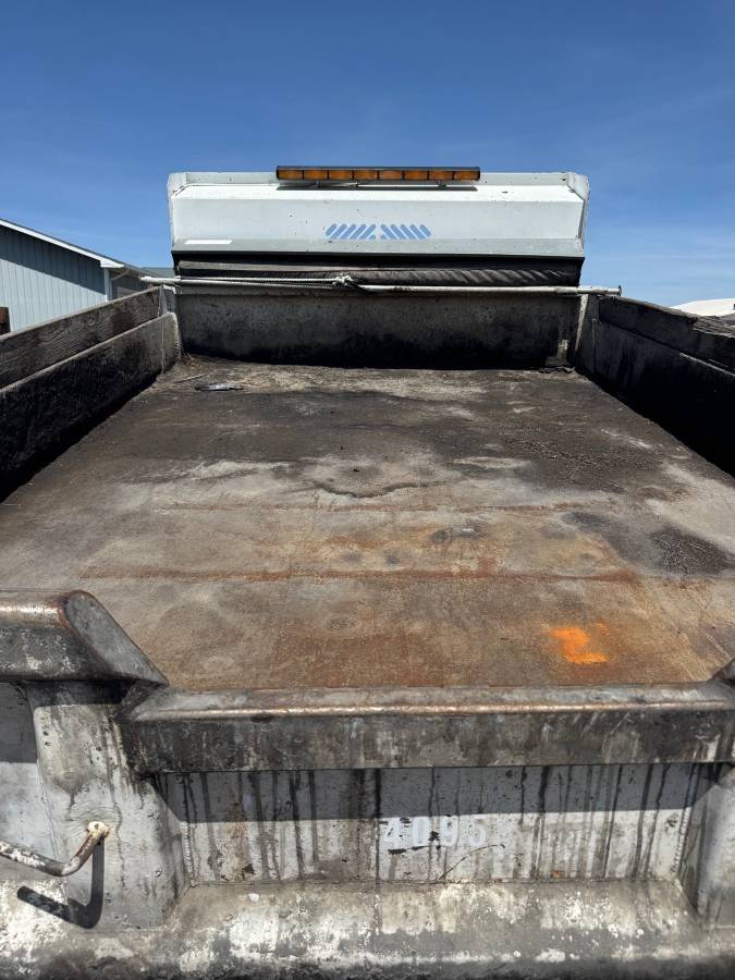 Ford-F550-dump-bed-truck-1991-white-6