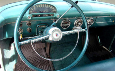 Ford-Fairlane-1955-Classic-Car-13