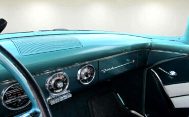 Ford-Fairlane-1955-Classic-Car-16