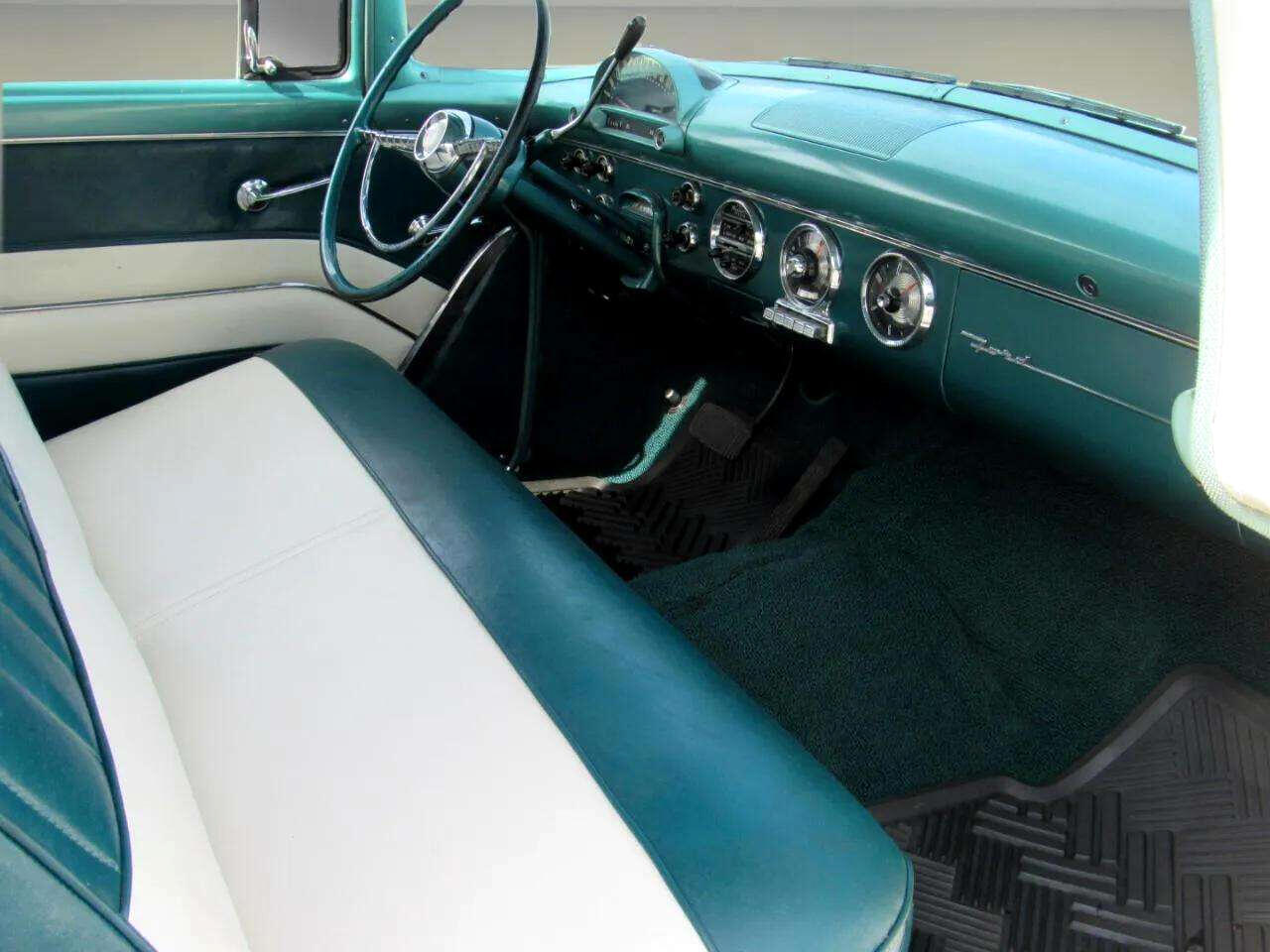 Ford-Fairlane-1955-Classic-Car-20