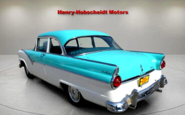 Ford-Fairlane-1955-Classic-Car-3