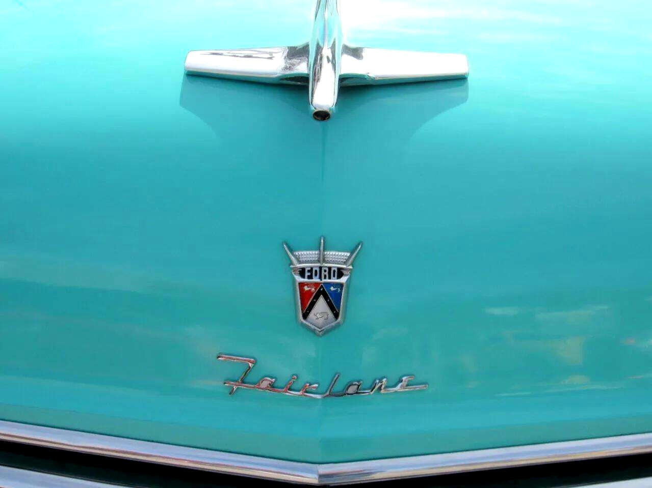 Ford-Fairlane-1955-Classic-Car-34