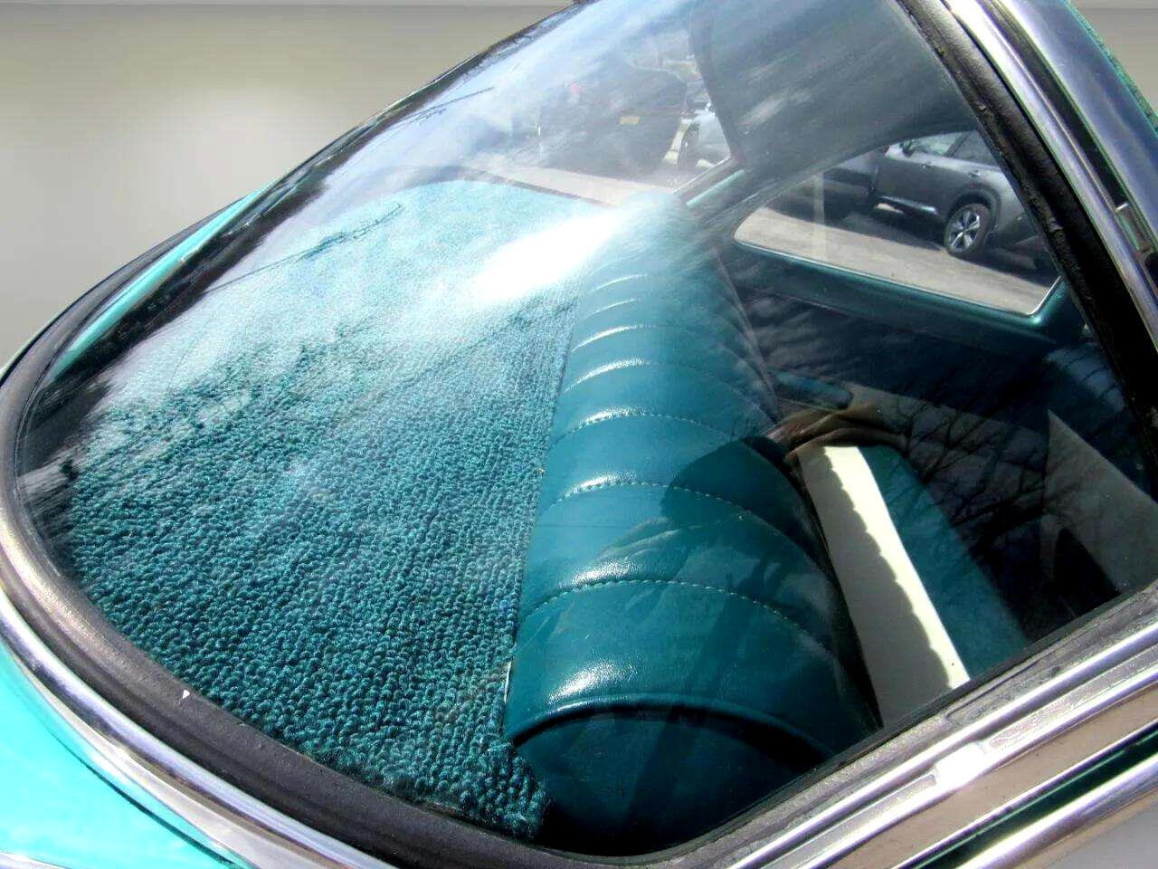 Ford-Fairlane-1955-Classic-Car-39