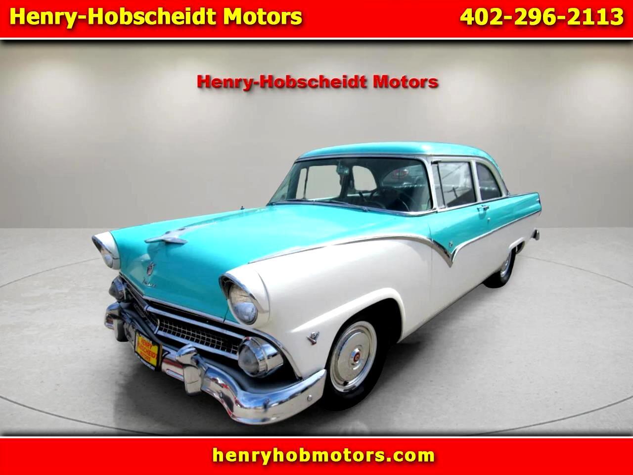 Ford-Fairlane-1955-Classic-Car