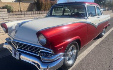 Ford-Fairlane-1956-1
