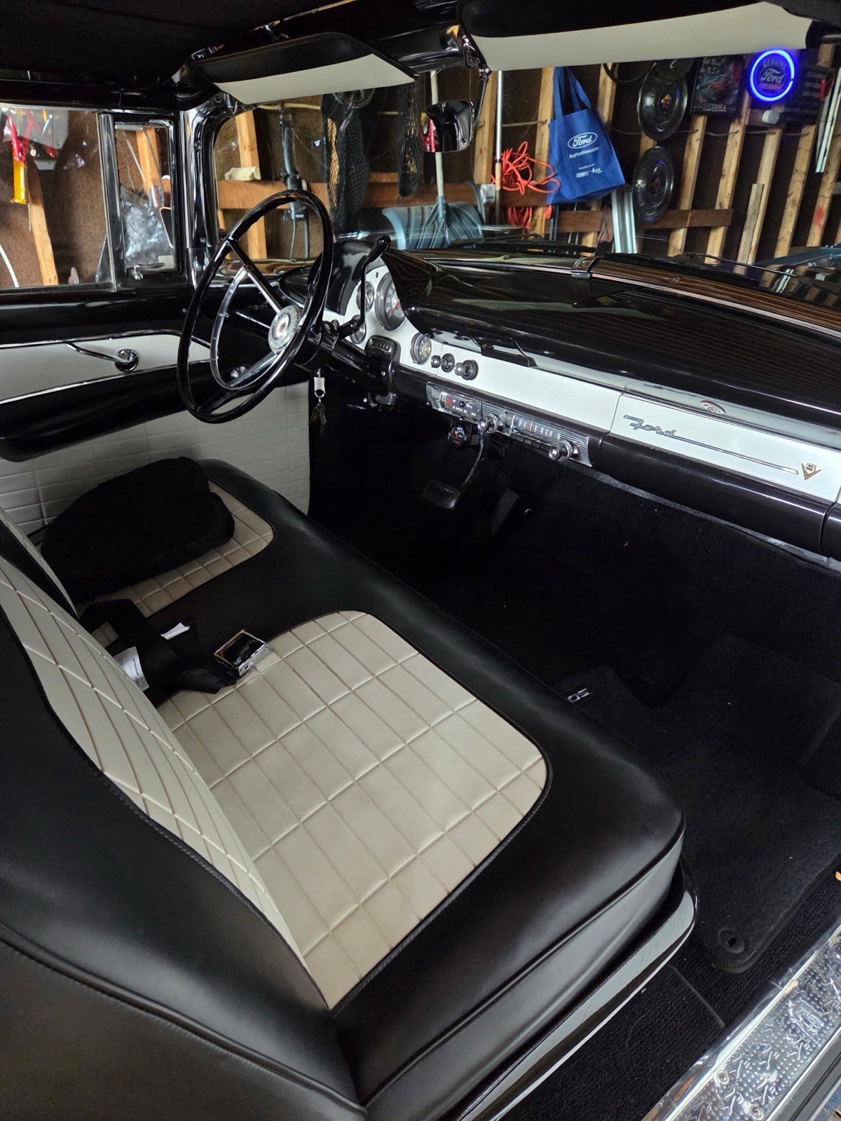 Ford-Fairlane-1956-Convertible-5