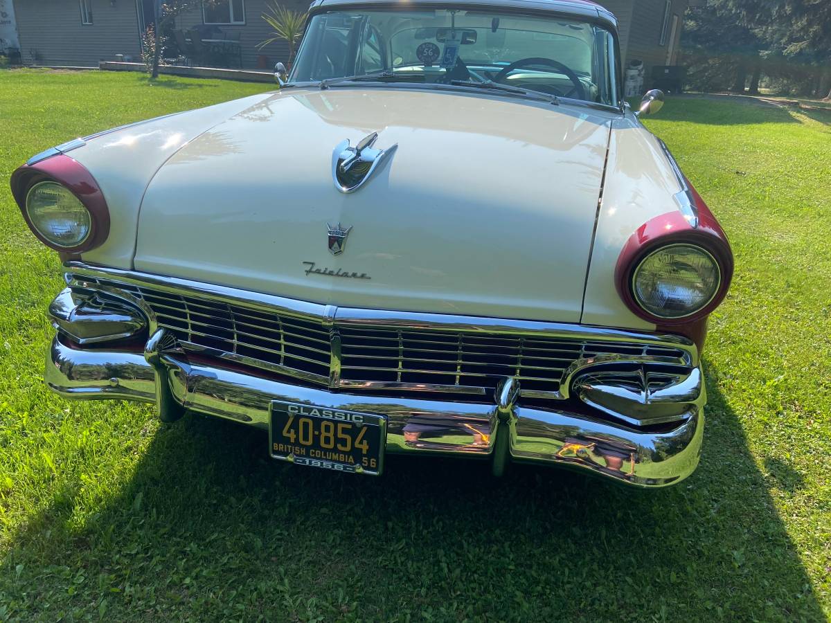 Ford-Fairlane-1956-red-2
