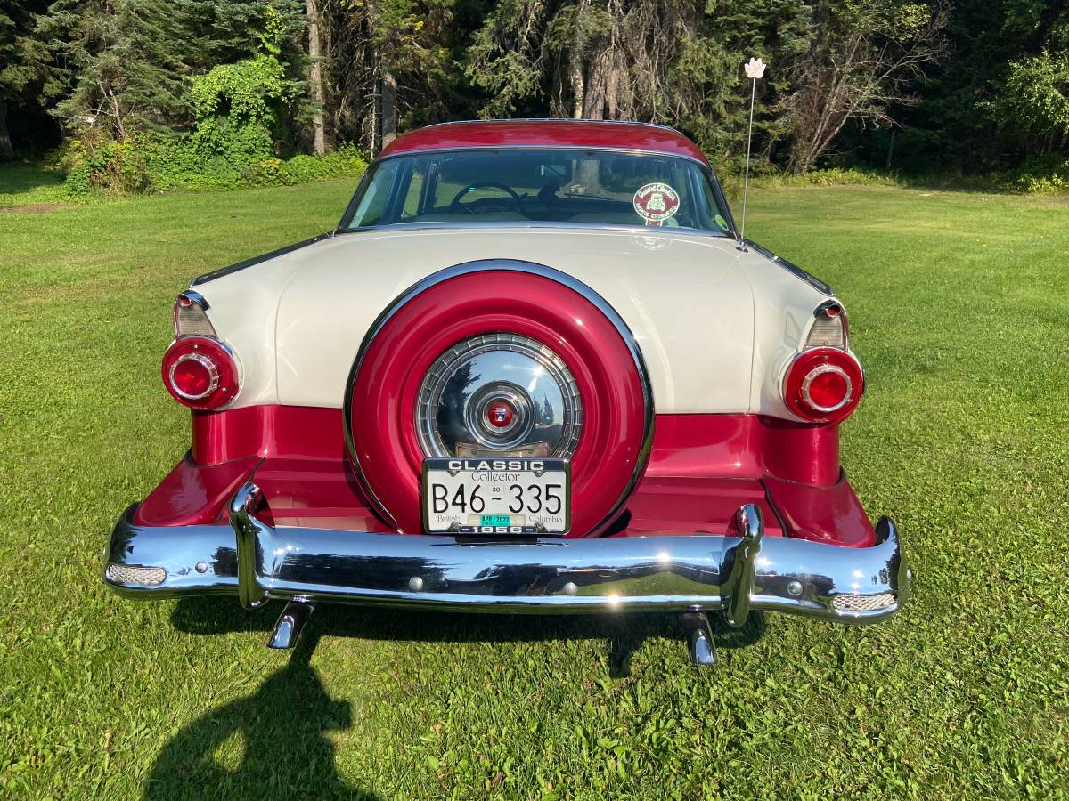 Ford-Fairlane-1956-red-4