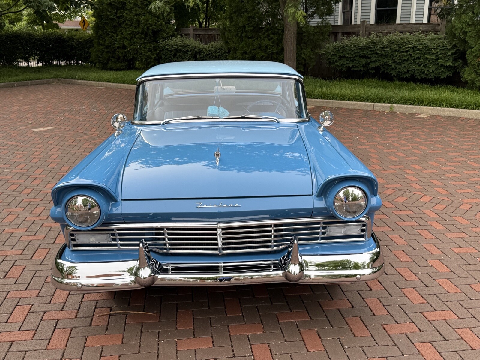 Ford-Fairlane-1957-15