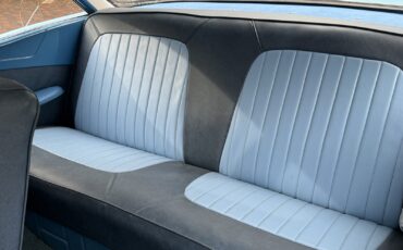 Ford-Fairlane-1957-25