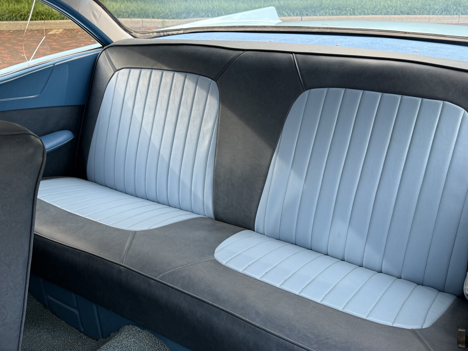 Ford-Fairlane-1957-25