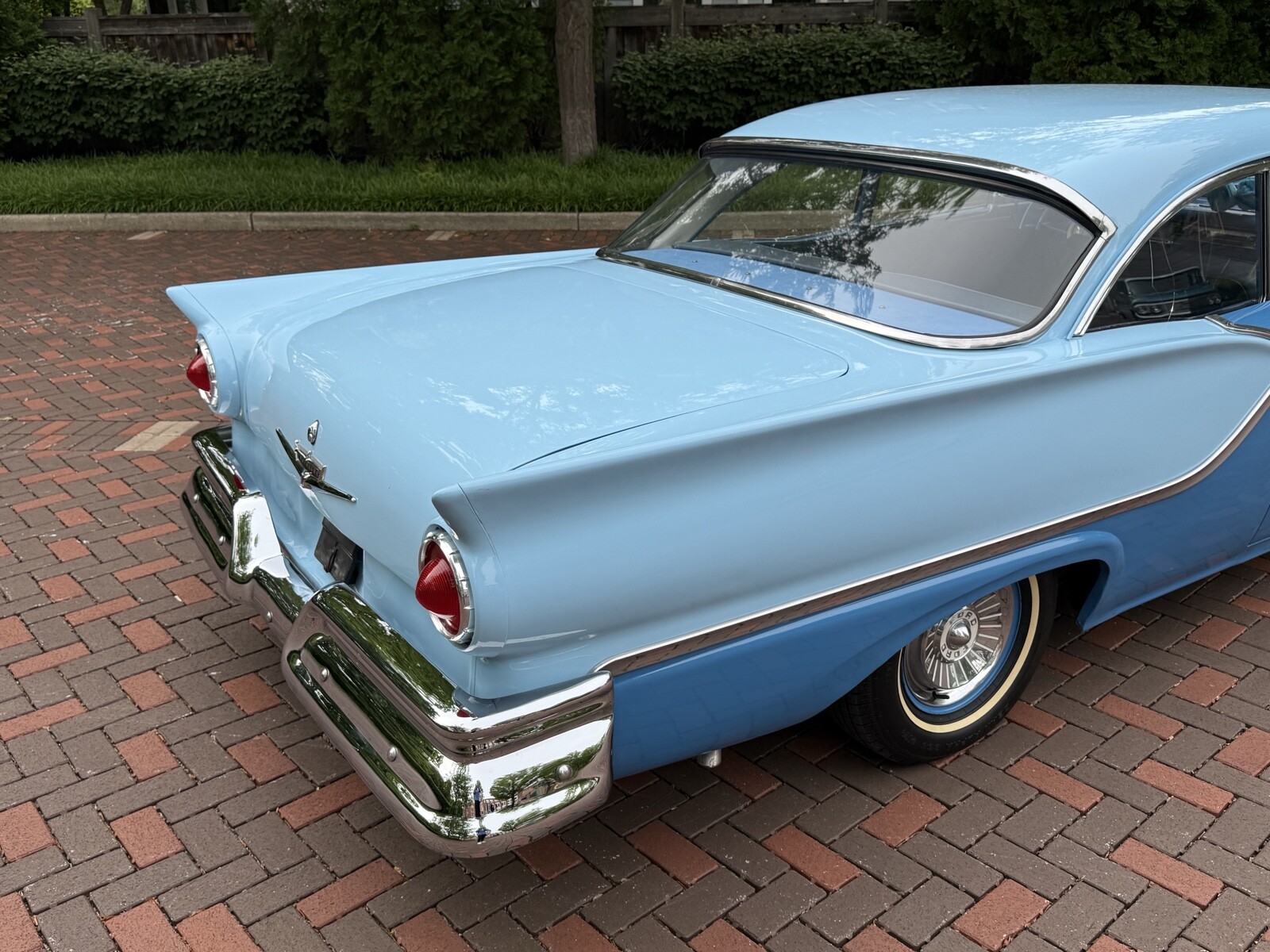 Ford-Fairlane-1957-5