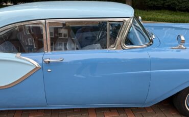 Ford-Fairlane-1957-8