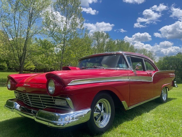 Ford Fairlane 1957 Coupe