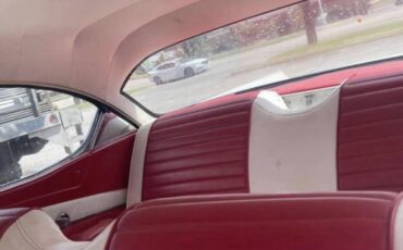 Ford-Fairlane-1957-Sedan-11