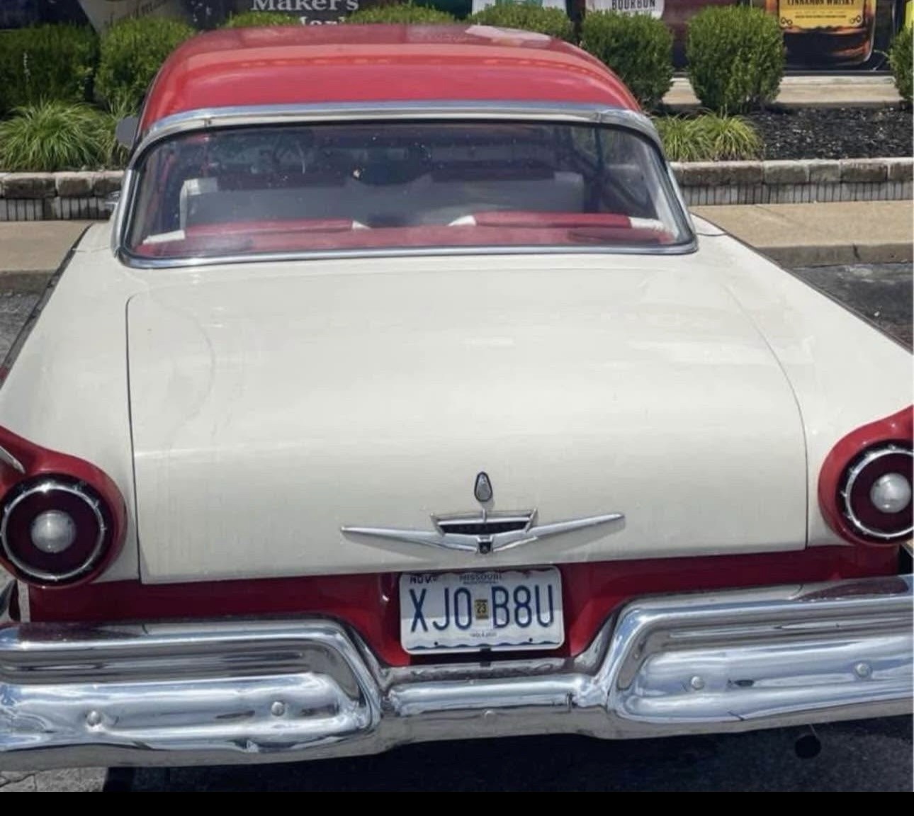 Ford-Fairlane-1957-Sedan-4