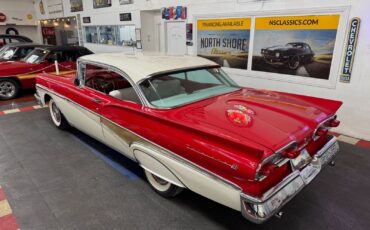Ford-Fairlane-1958-2-Door-2