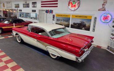 Ford-Fairlane-1958-2-Door-23