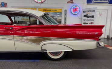 Ford-Fairlane-1958-2-Door-27