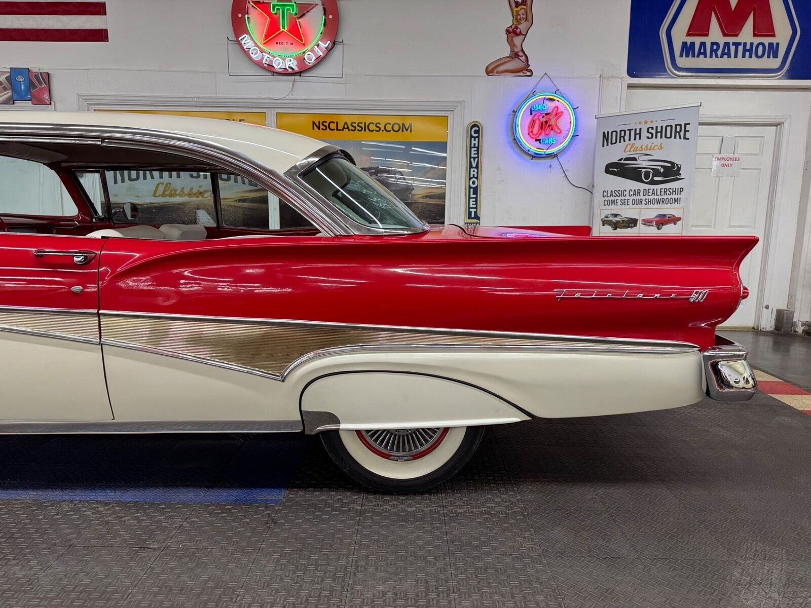 Ford-Fairlane-1958-2-Door-27