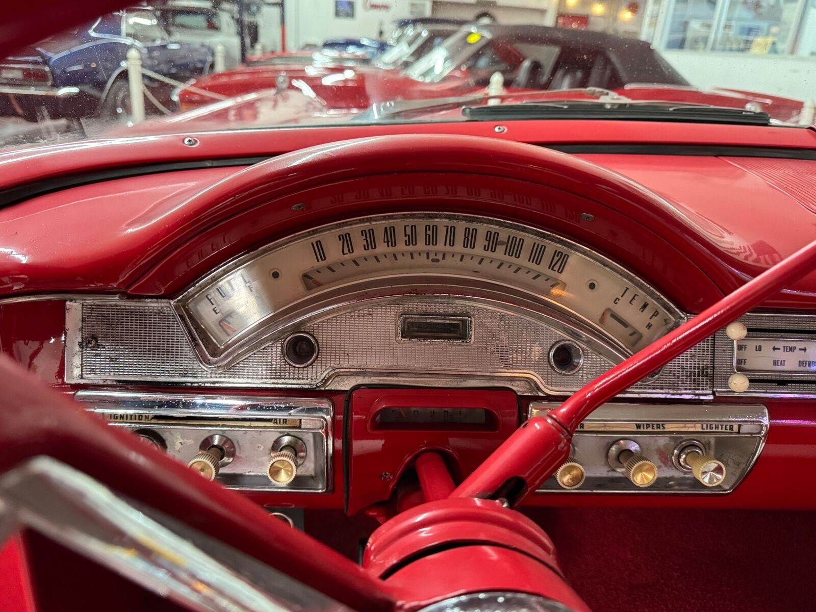 Ford-Fairlane-1958-2-Door-35