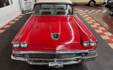 Ford-Fairlane-1958-2-Door-4