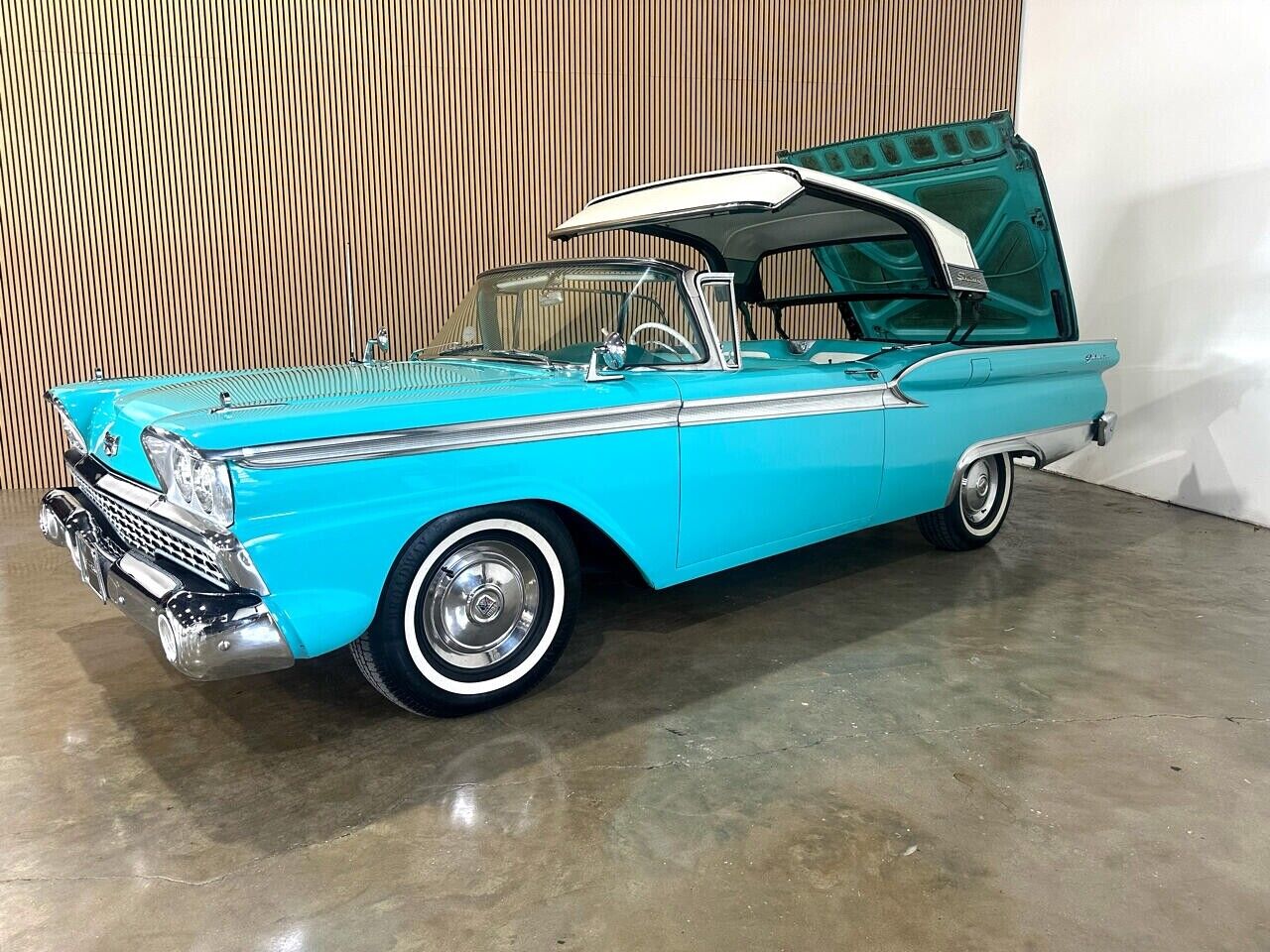 Ford Fairlane 1959 Classic Car