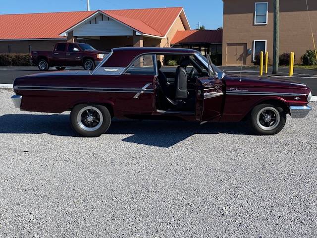 Ford-Fairlane-1964-red-1