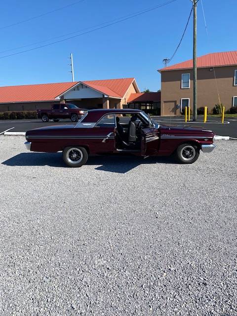 Ford-Fairlane-1964-red-4
