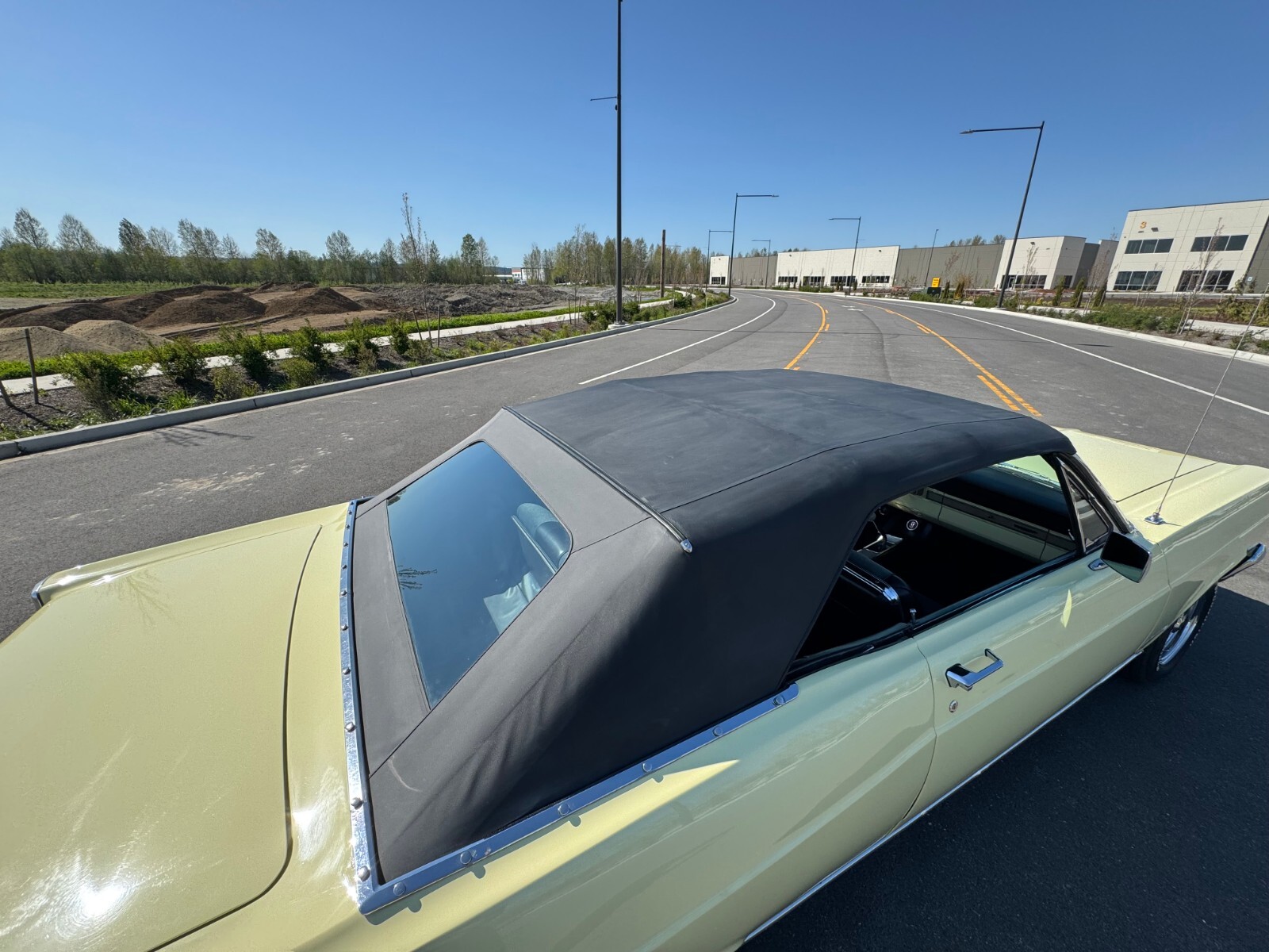 Ford-Fairlane-1966-Convertible-16