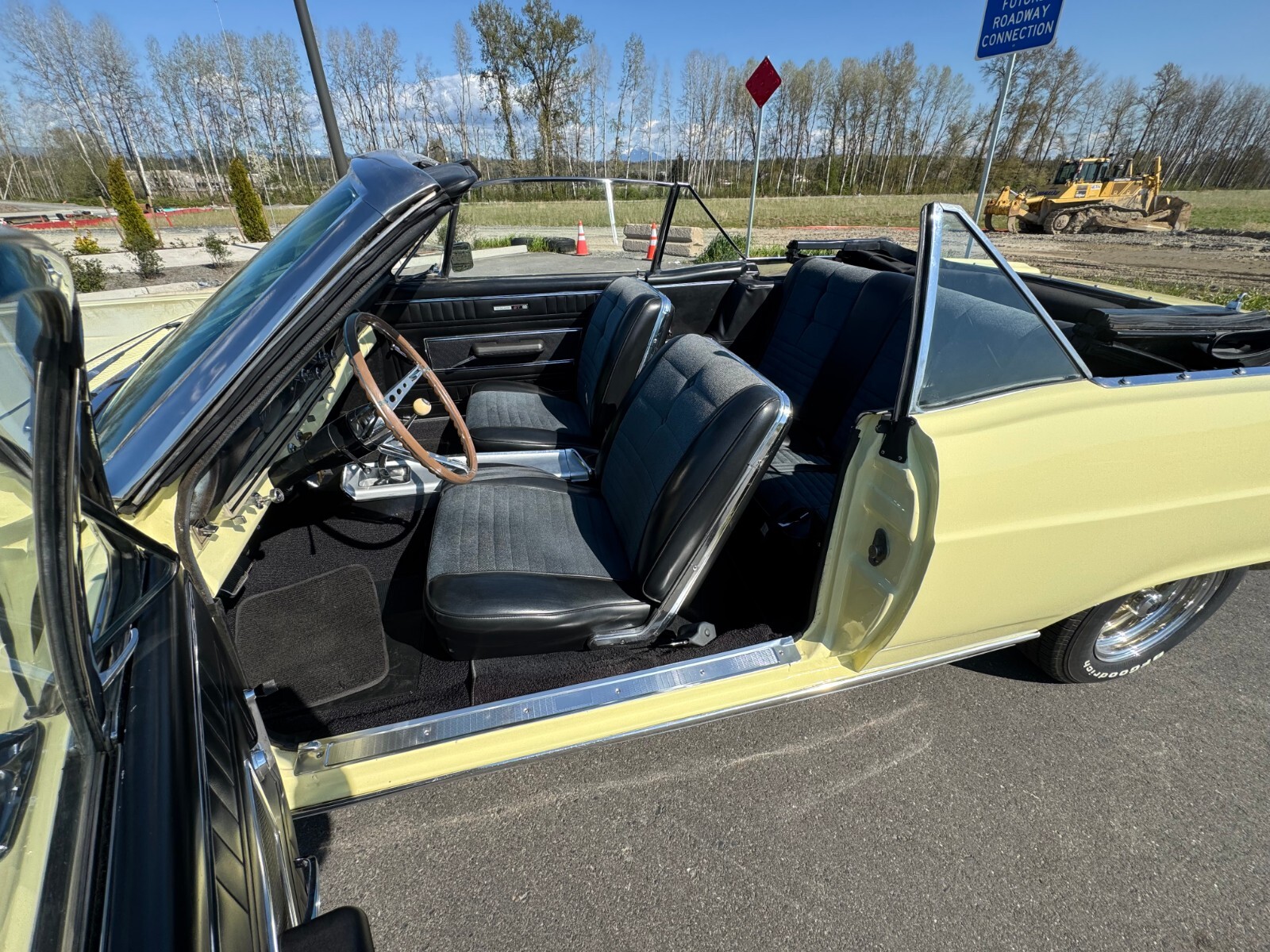 Ford-Fairlane-1966-Convertible-7